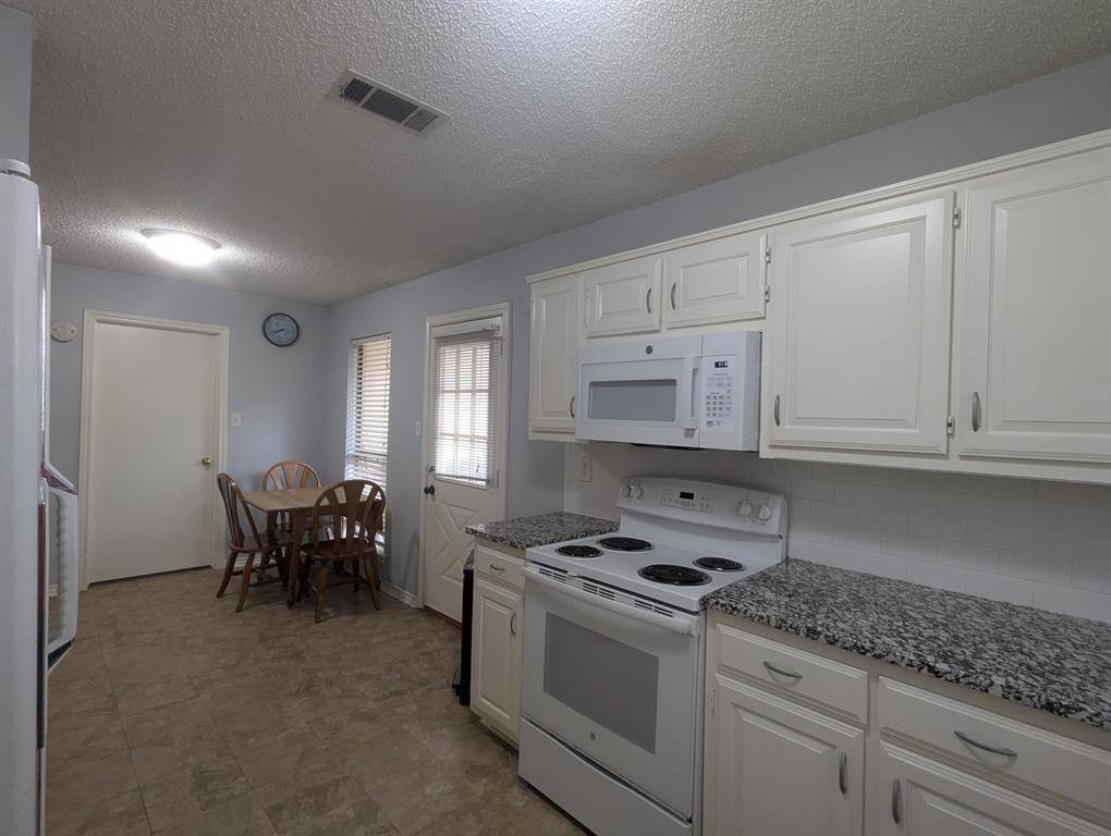 3818 Missouri Street, Sachse, TX 75048