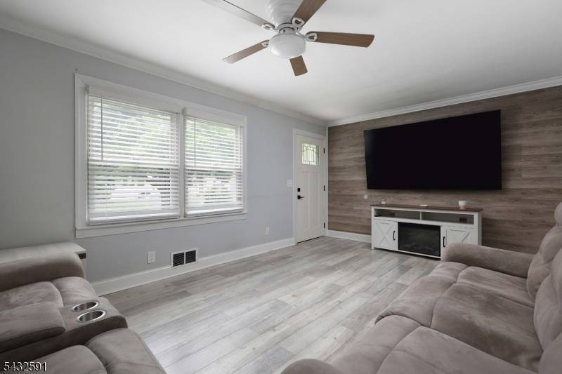 481 Albermarle St, Rahway City, NJ 07065