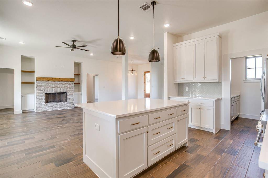 237 Kilkenny Road, Poolville, TX 76487