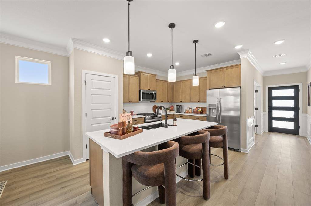 9625 McClane Farm Drive, Fort Worth, TX 76036