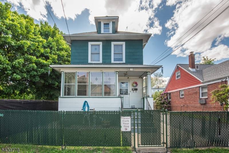 81 6Th Ave, Clifton City, NJ 07011