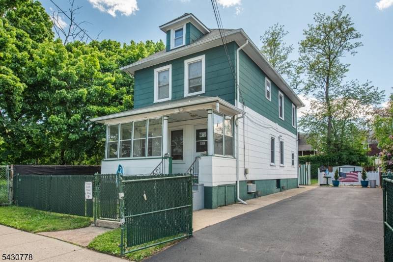81 6Th Ave, Clifton City, NJ 07011