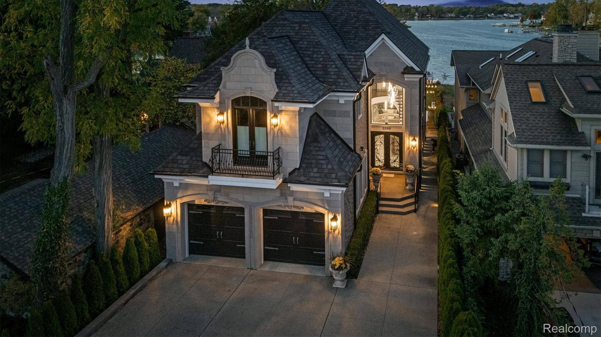 2390 Walnut Lake RD, West Bloomfield Charter Township, MI 48323