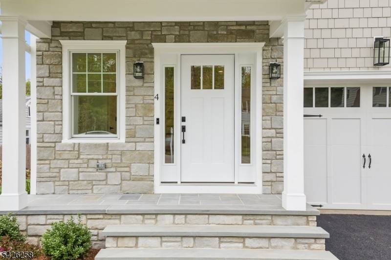 4 Shadylawn Dr, Madison Boro, NJ 07940