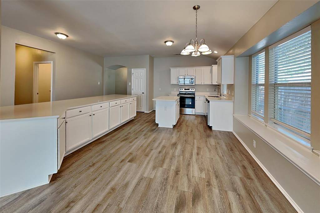 7016 Raintree Way, Denton, TX 76210