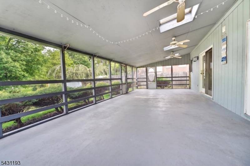 319 Center St, Phillipsburg Town, NJ 08865