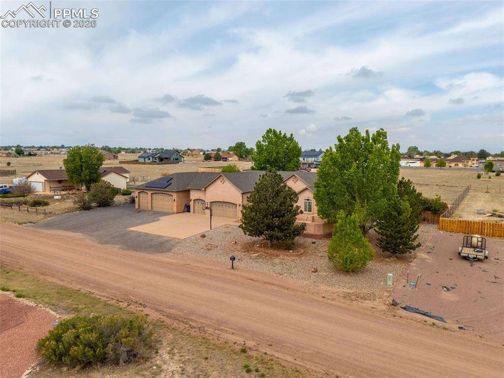 553 S Saunders DR, Pueblo West, CO 81007