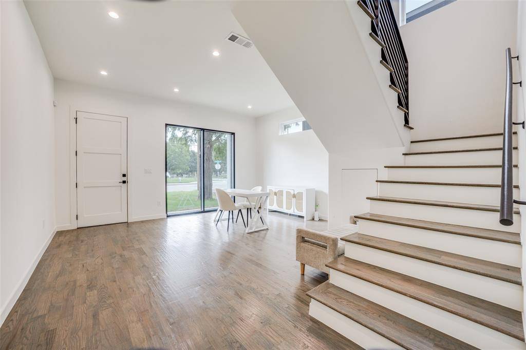 3423 N Winnetka Avenue, Dallas, TX 75212