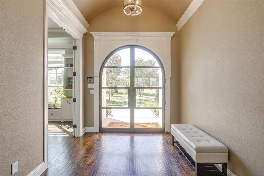 104 Woodview Creek Trail, Fort Worth, TX 76108