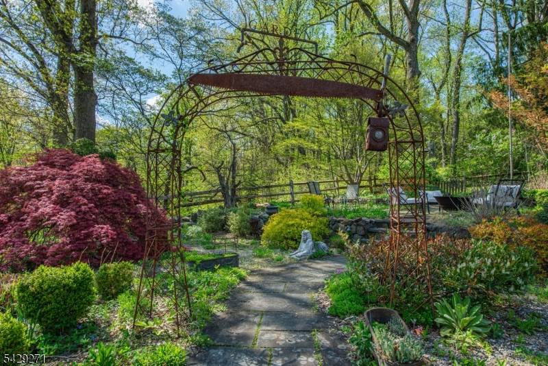 61 Tingley Rd, Mendham Twp., NJ 07945