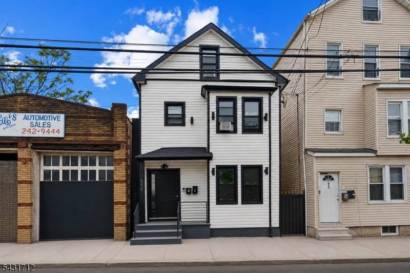 654 S 12Th St, Newark City, NJ 07103