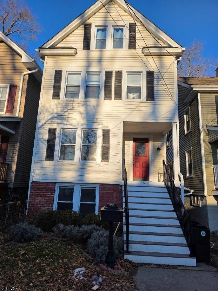 37 1/2 James St, Morristown Town, NJ 07960