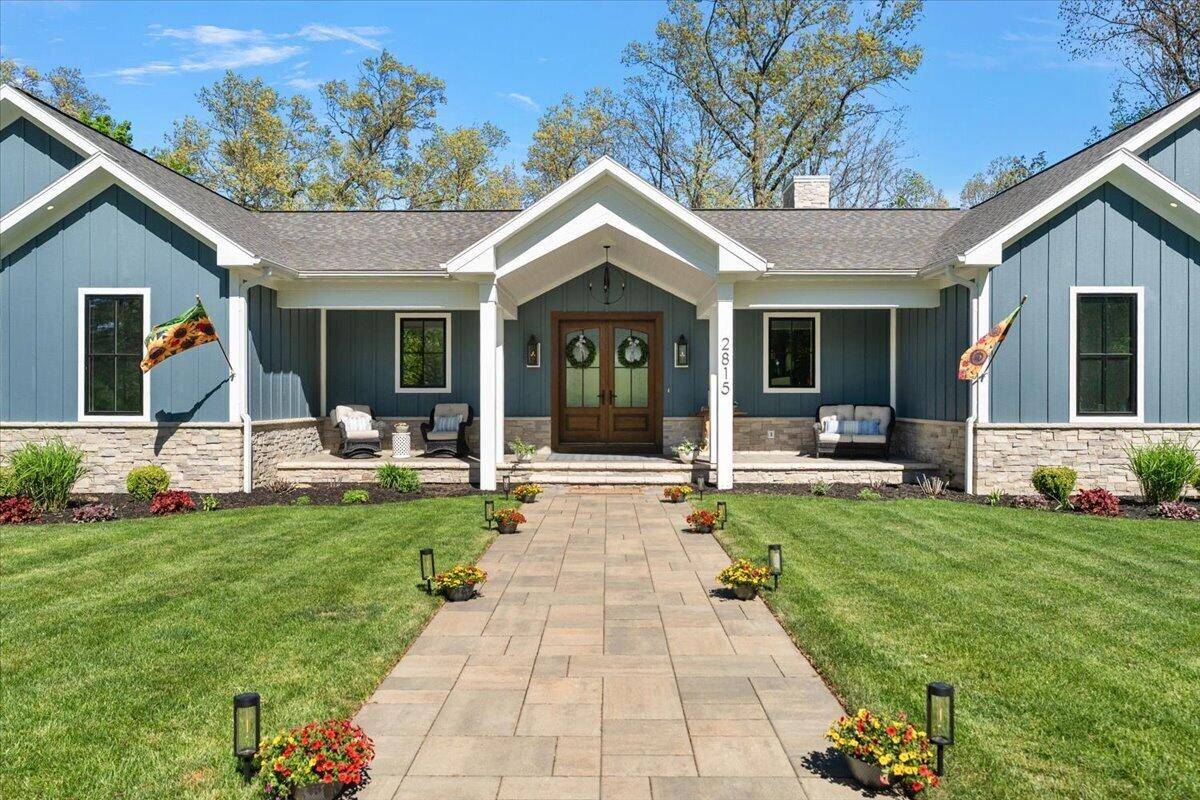 2815 Washington AVE, St. Joseph Twp, MI 49085