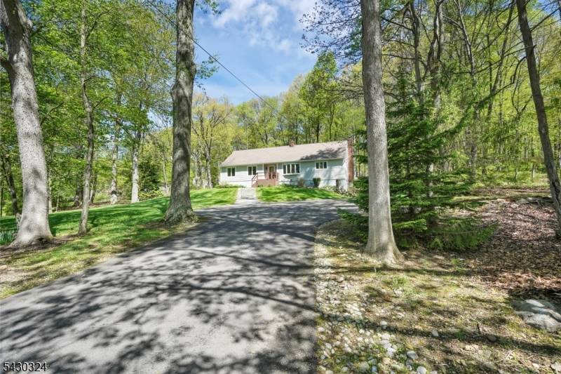 90 Russling Rd, Independence Twp., NJ 07840