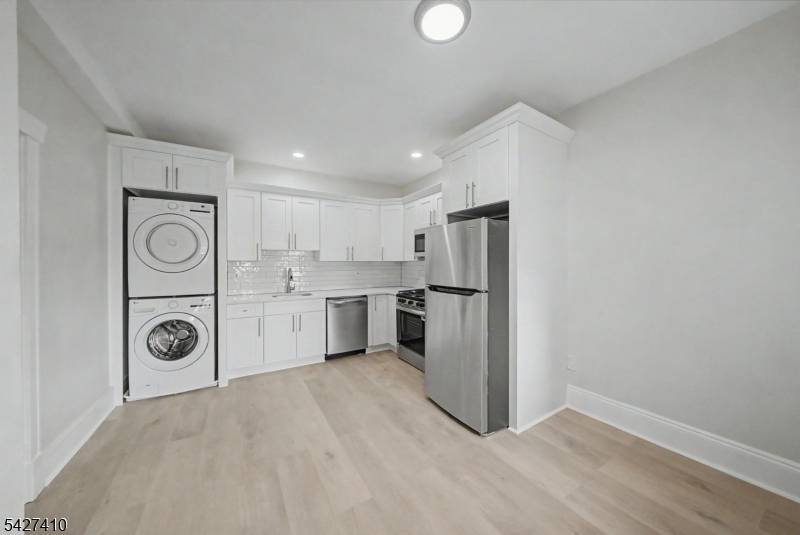 204 Church St #3B, Boonton Town, NJ 07005