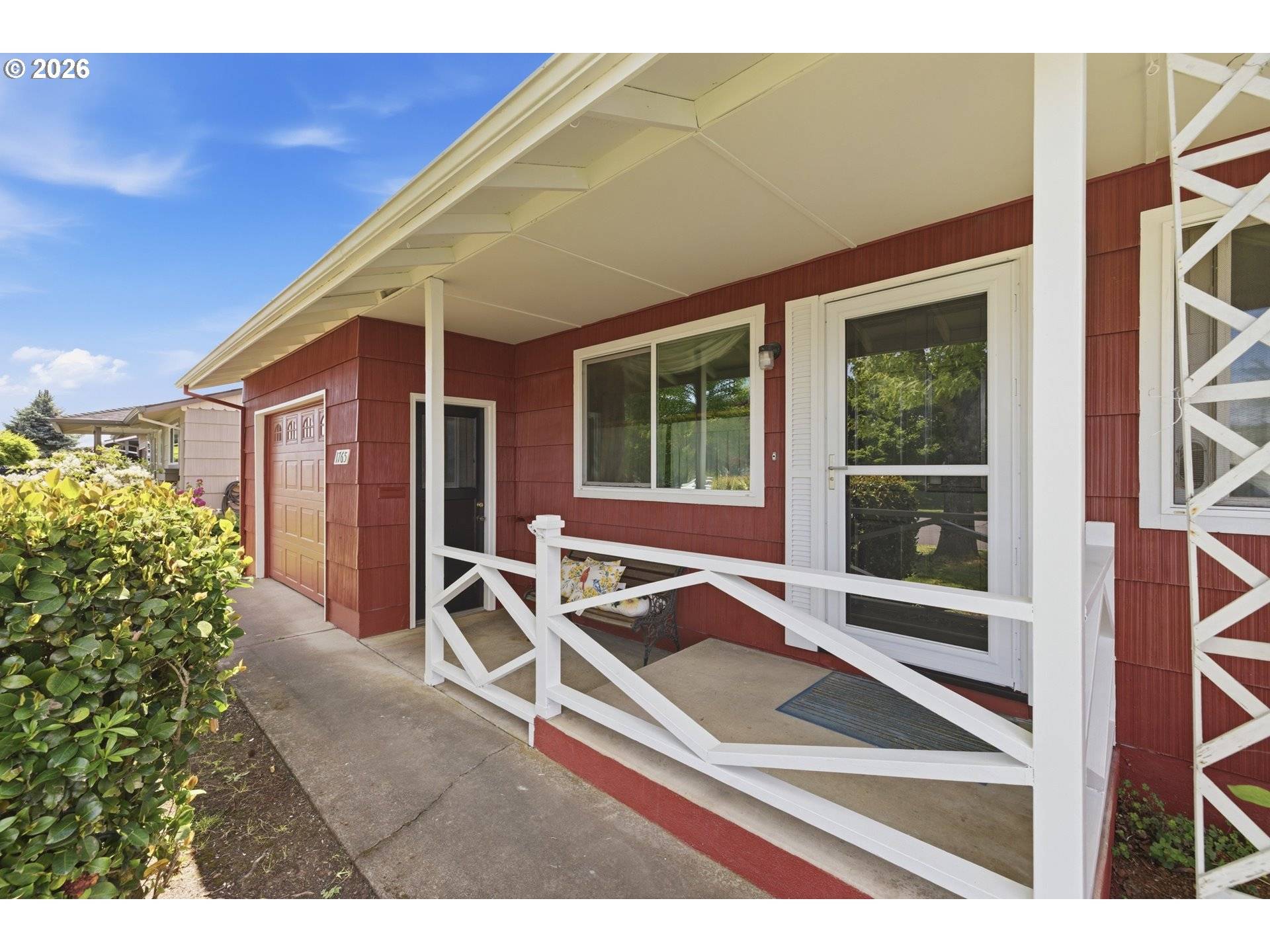 1765 UMPQUA RD, Woodburn, OR 97071