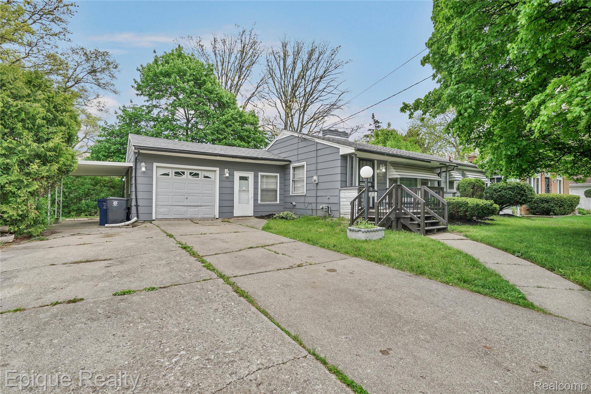 3210 Emerson ST, Flint, MI 48504