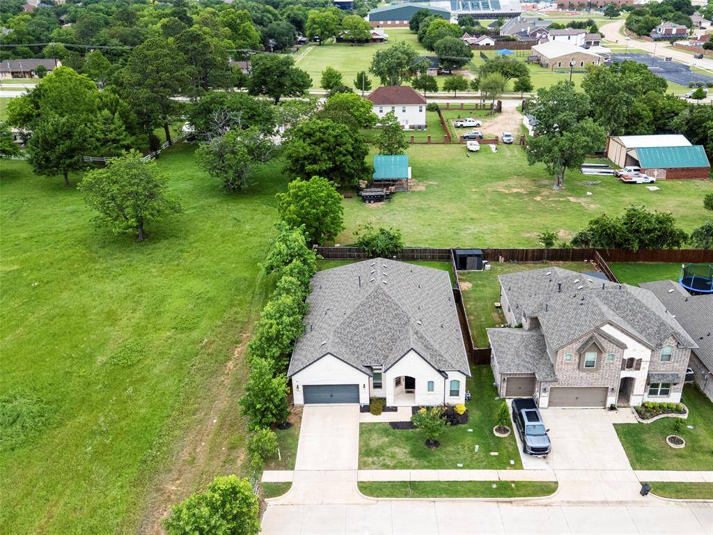 1237 Levee Lane, Kennedale, TX 76060