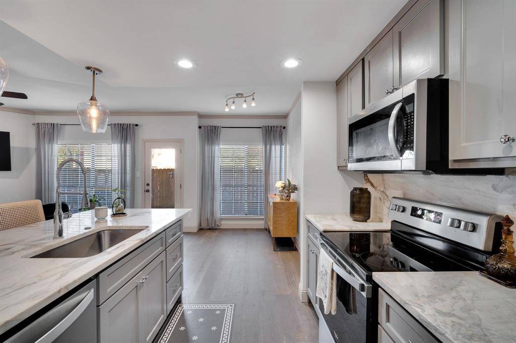 5619 Preston Oaks Road #802, Dallas, TX 75254
