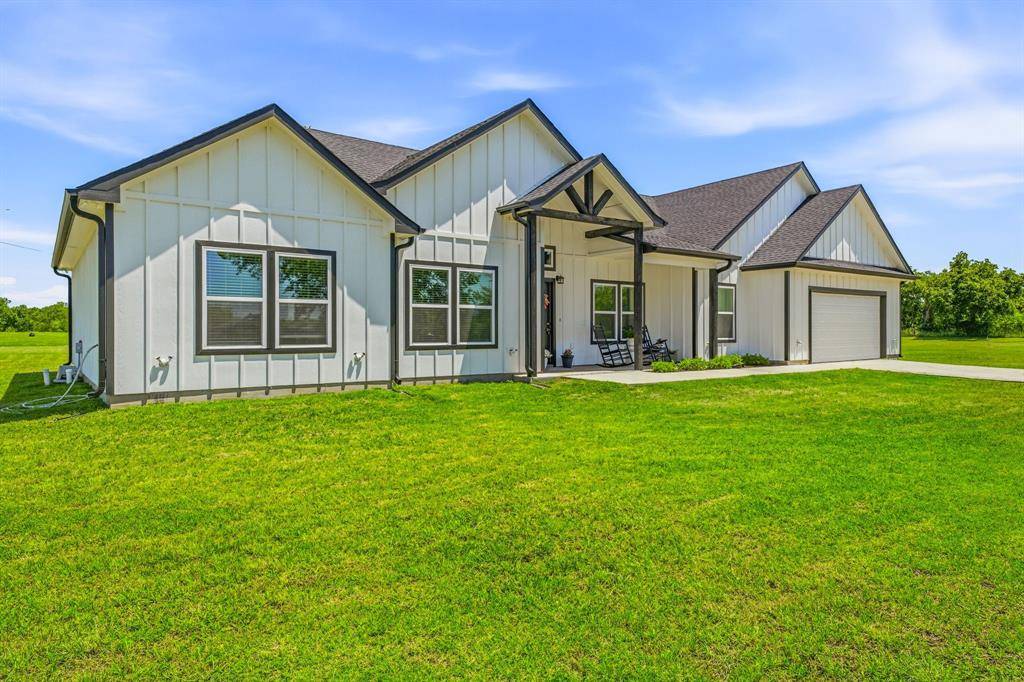 689 Dill Road, Weatherford, TX 76085