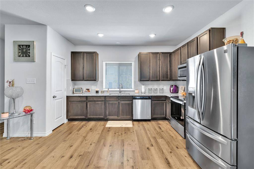 5528 Topwater Trail, Fort Worth, TX 76119