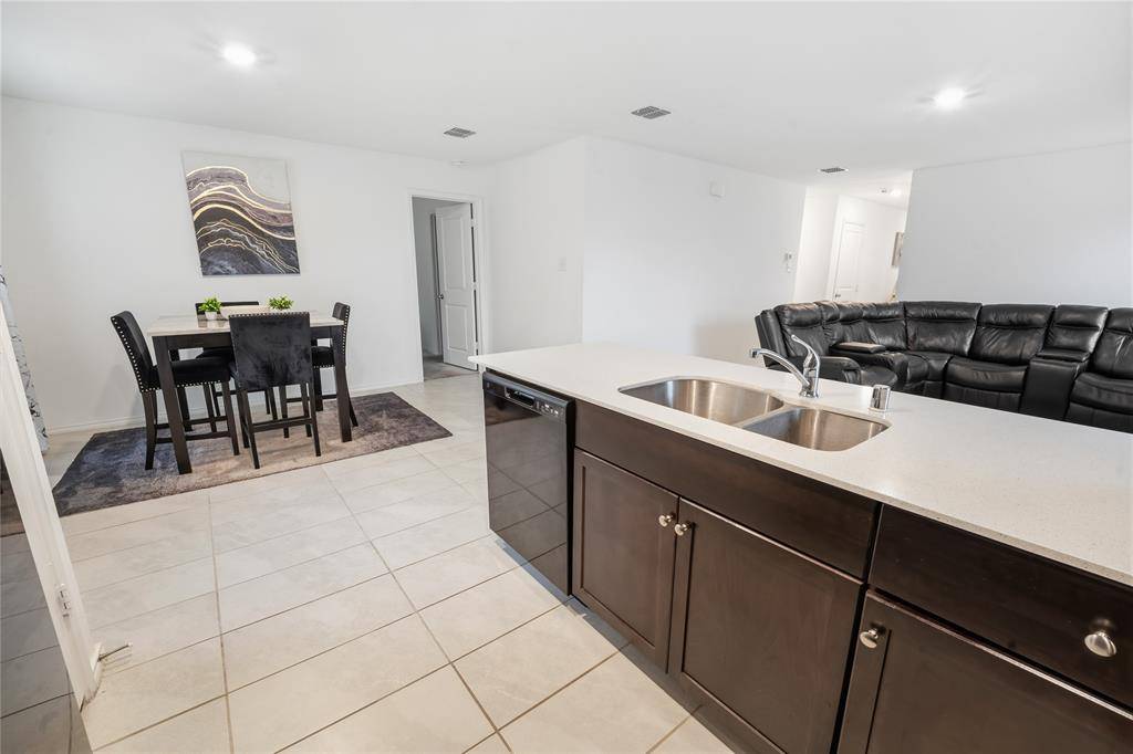 1408 Yachtclub Drive, Pelican Bay, TX 76020