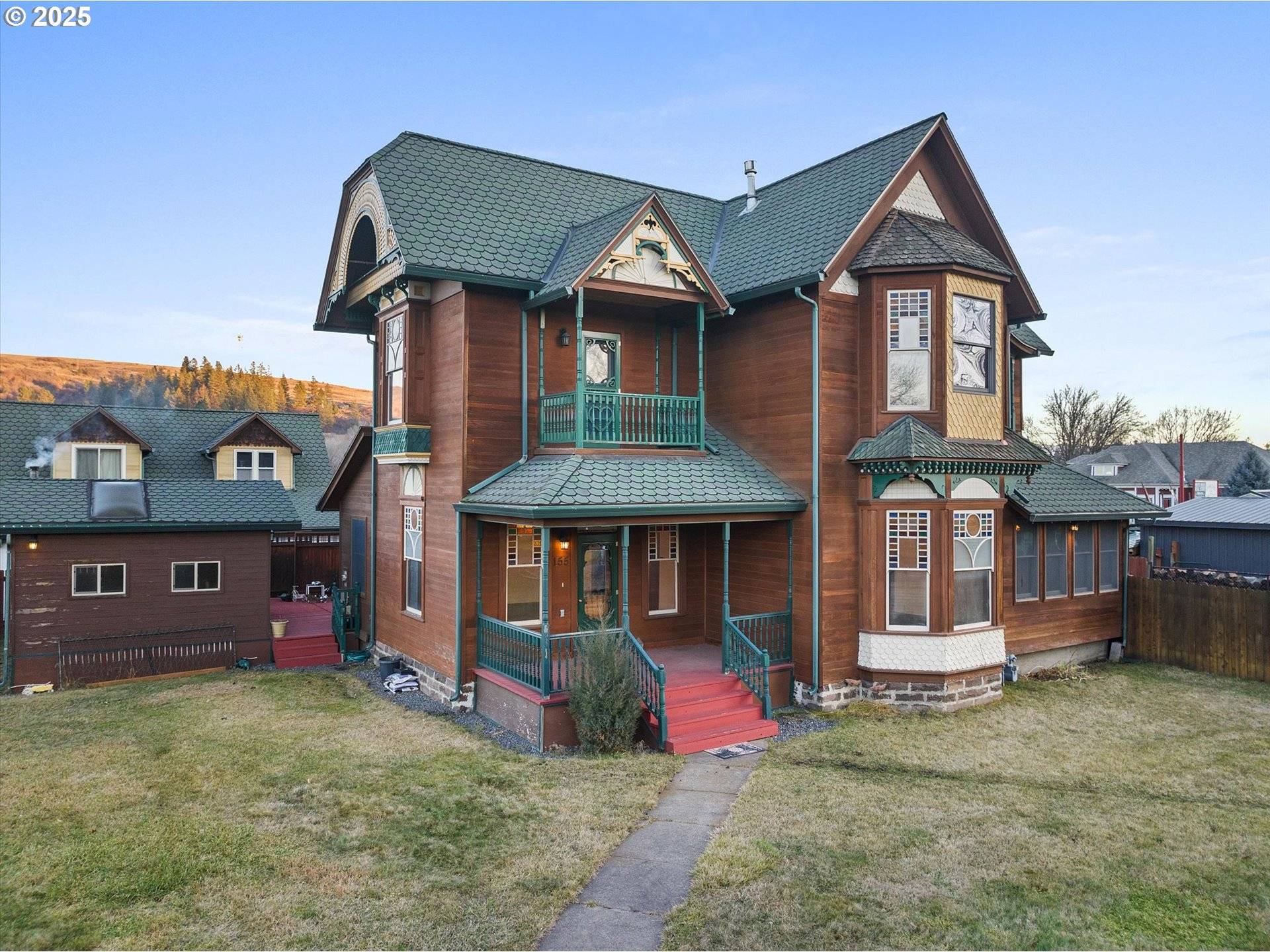 155 N 6TH AVE, Elgin, OR 97827