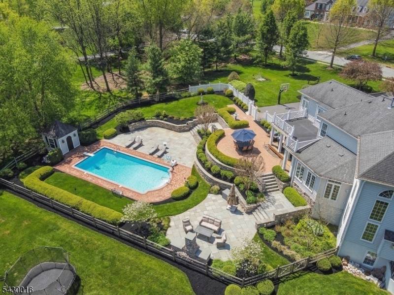 1 Buckeye Ln, Raritan Twp., NJ 08822