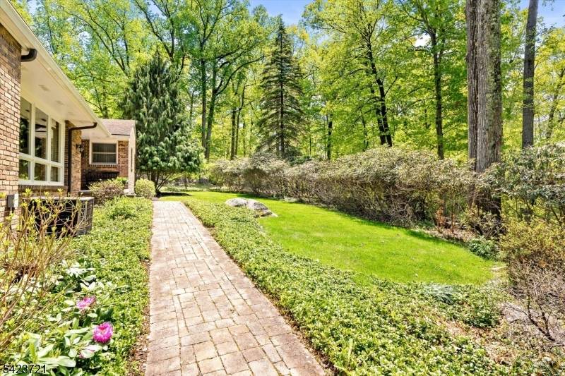 98 Snydertown Rd, East Amwell Twp., NJ 08525