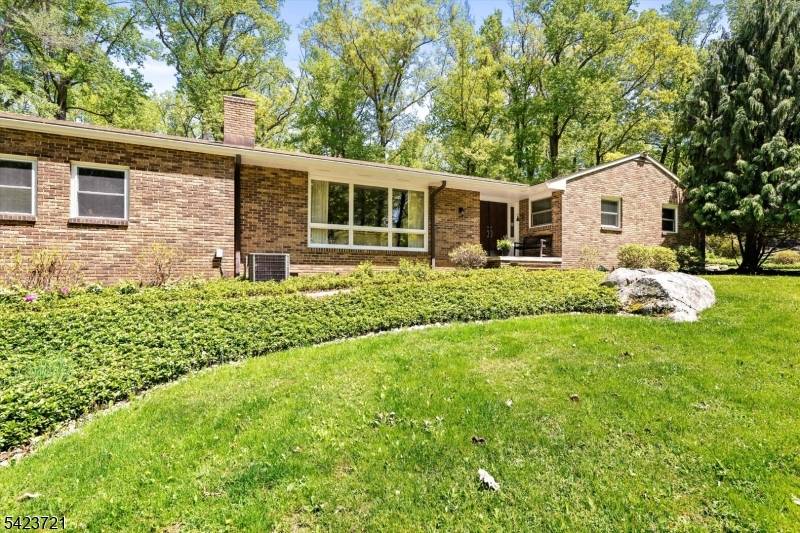 98 Snydertown Rd, East Amwell Twp., NJ 08525