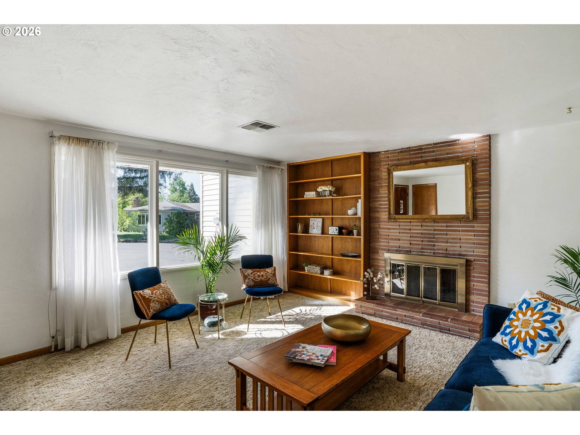 184 E HATTON AVE, Eugene, OR 97404