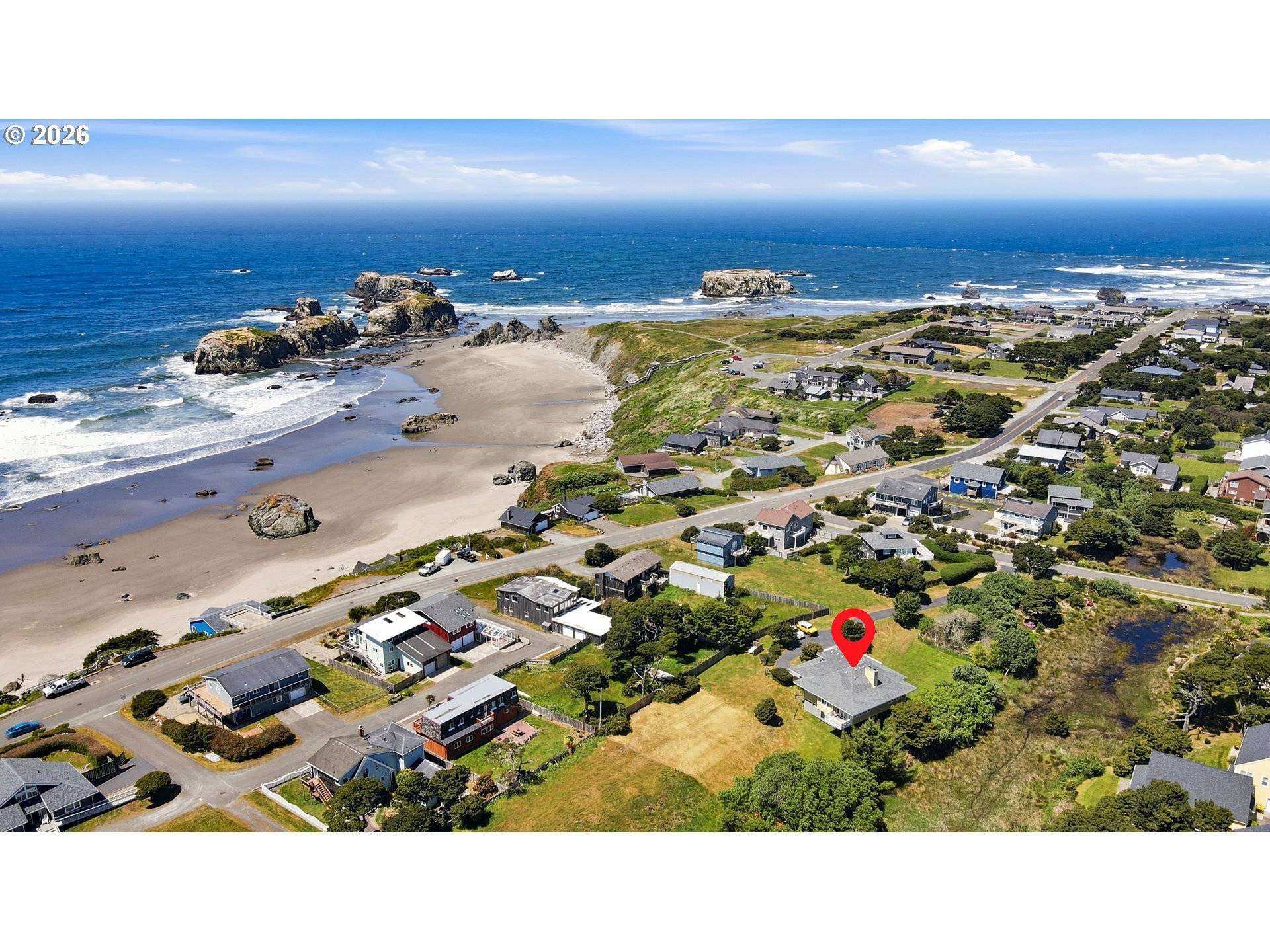 1337 BEACH LOOP DR, Bandon, OR 97411