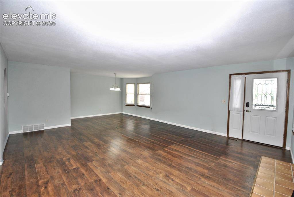 488 W Rockrimmon BLVD #G, Colorado Springs, CO 80919