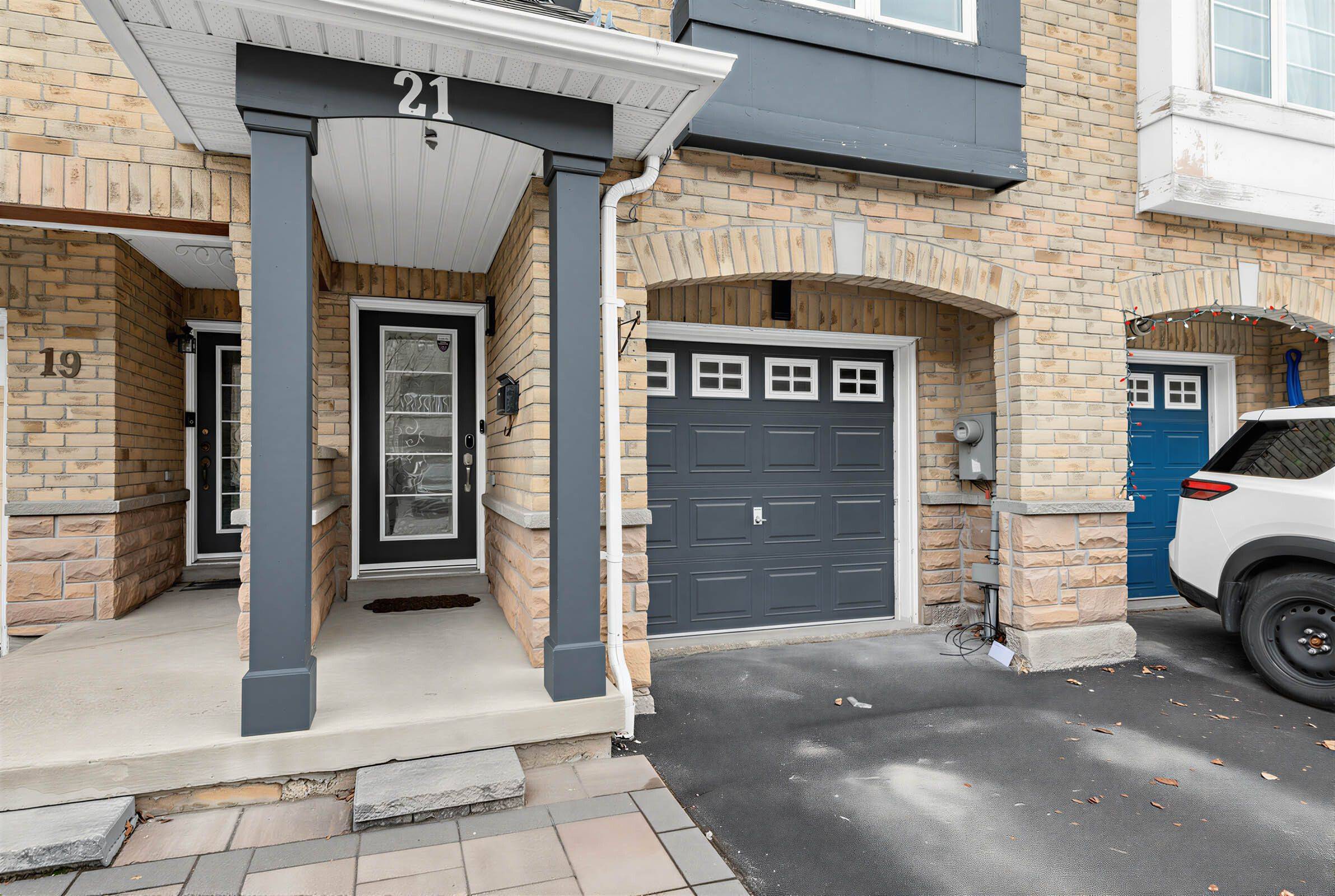 21 Cullcastle ST, Ajax, ON L1S 0B1