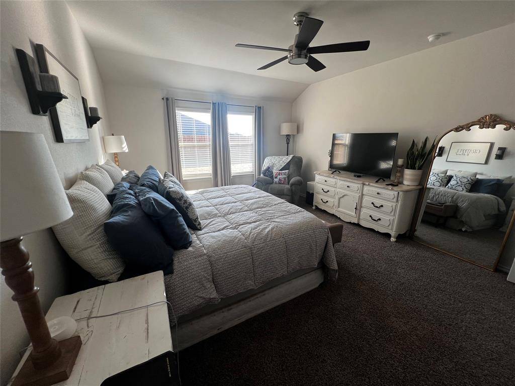 805 Martingale Drive, Nevada, TX 75173