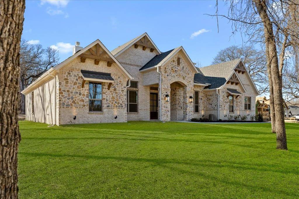 687 Bent Tree Lane, Weatherford, TX 76085