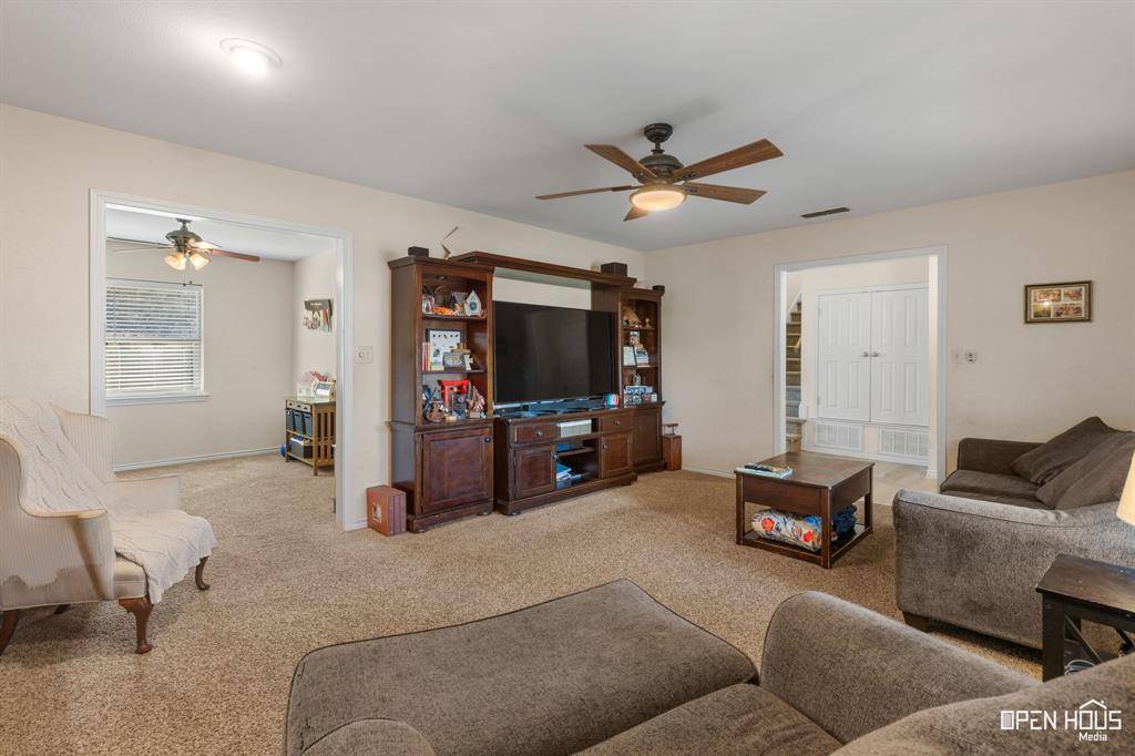 1206 E Sycamore Drive, Burkburnett, TX 76354