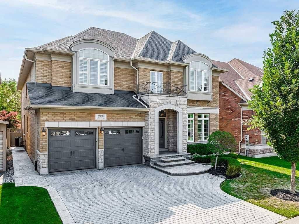 2384 Rock Point DR, Oakville, ON L6H 7V3