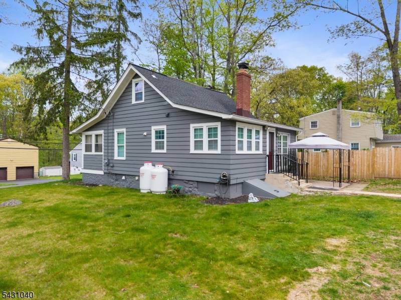119 Bell Ave, Hopatcong Boro, NJ 07843
