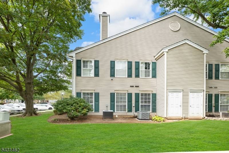 193 Columbus Dr, Franklin Twp., NJ 08823