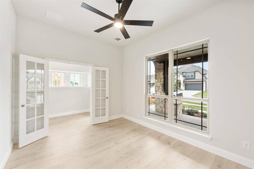1263 Emily Drive, Trenton, TX 75490