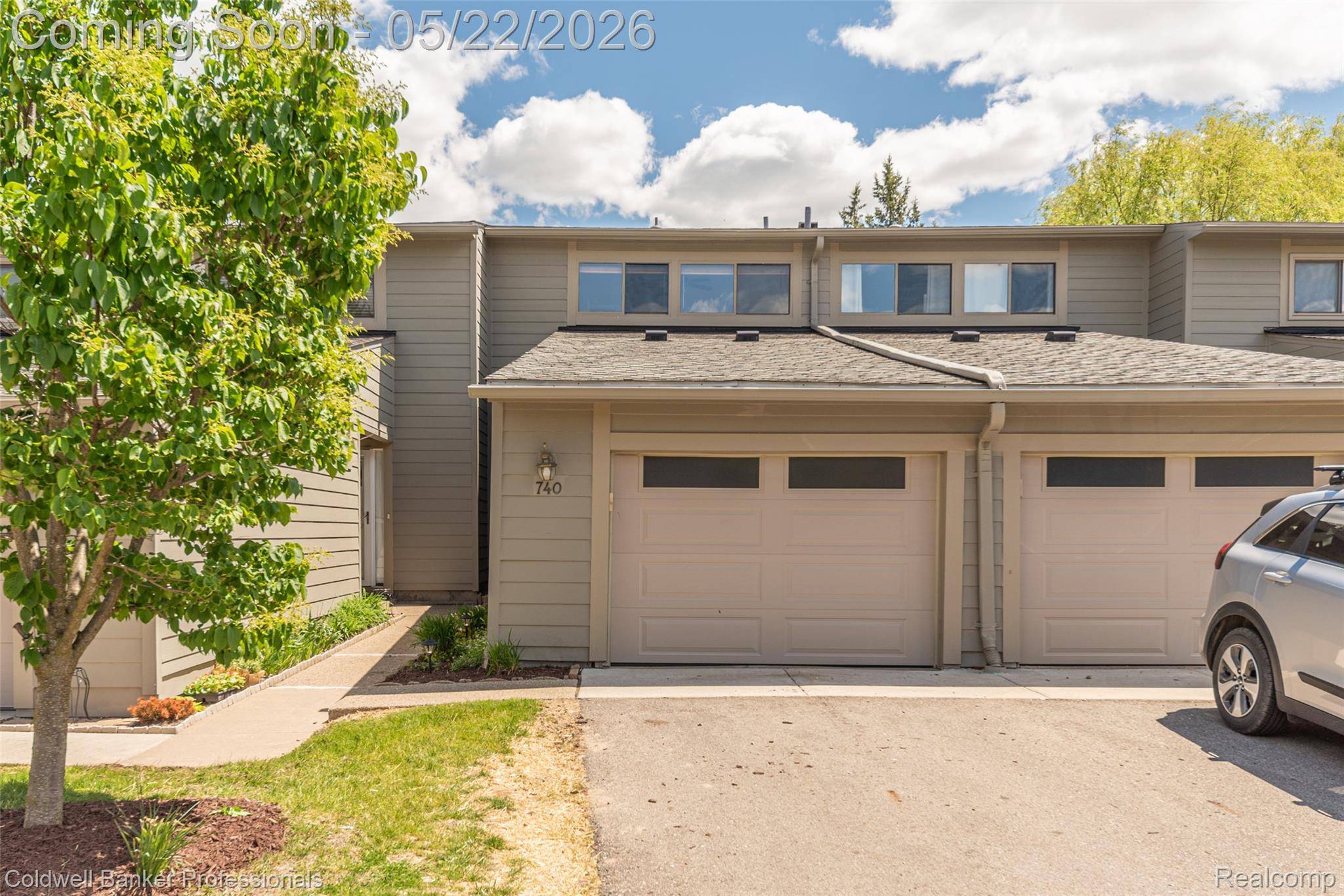740 Peninsula CT, Ann Arbor, MI 48105