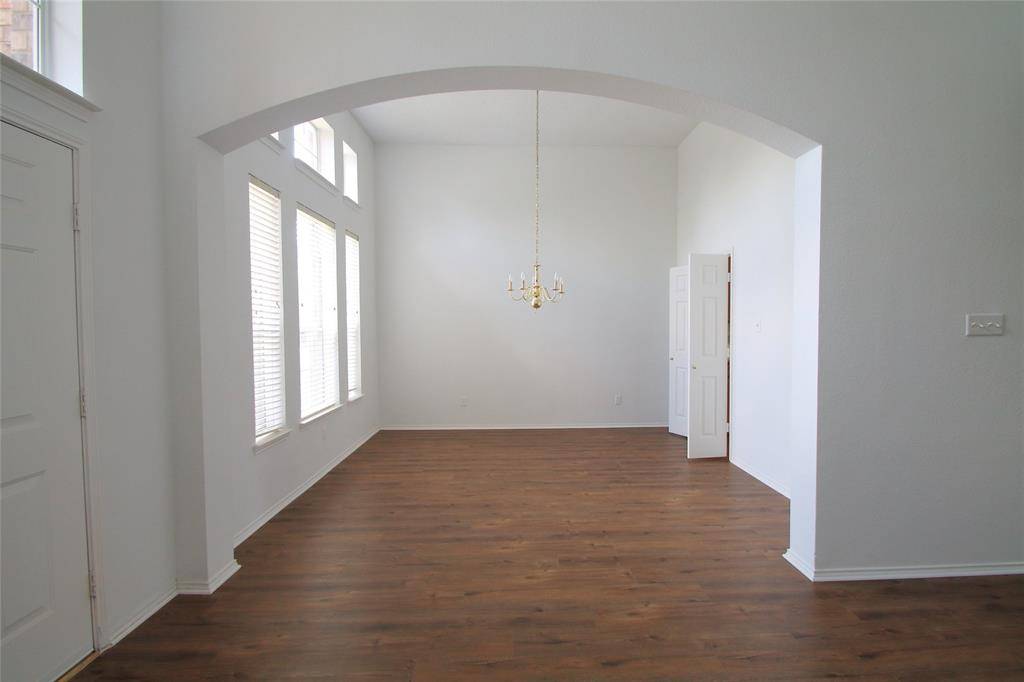 4004 Lakeside Drive, The Colony, TX 75056