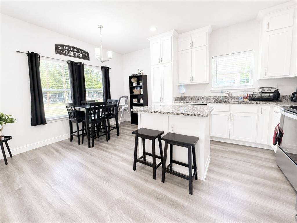 105 E 17th Avenue, Corsicana, TX 75110