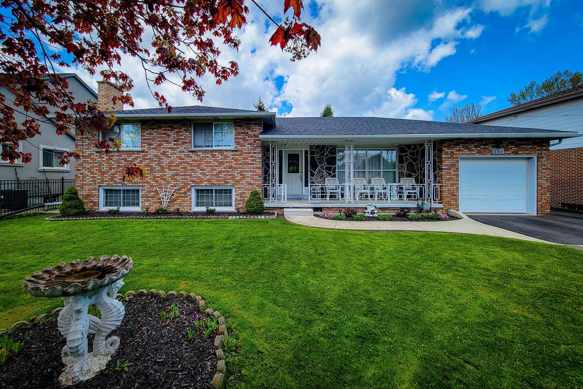 337 McNeilly RD, Hamilton, ON L8E 5H4