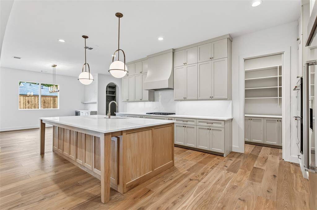 8629 Lockhaven Drive, Dallas, TX 75238