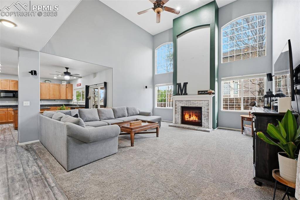 5162 Sunset Ridge DR, Colorado Springs, CO 80917