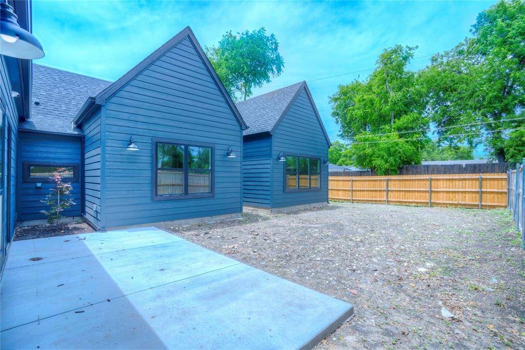 11535 Strand Street, Dallas, TX 75218
