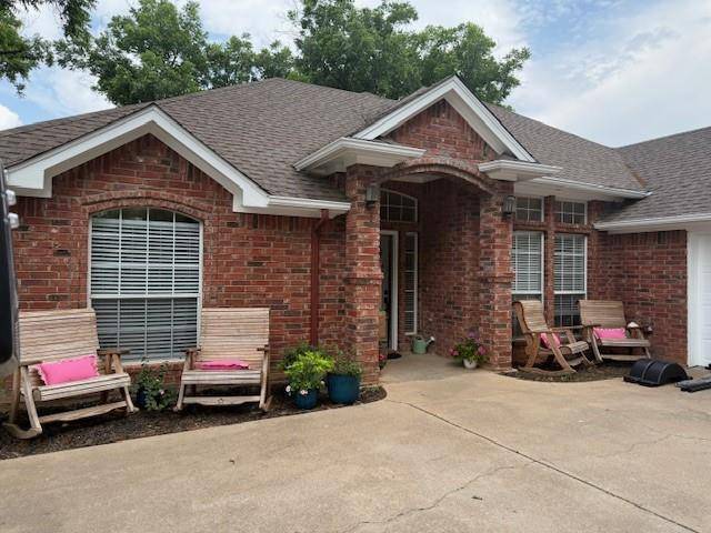 9020 Monticello Drive, Granbury, TX 76049