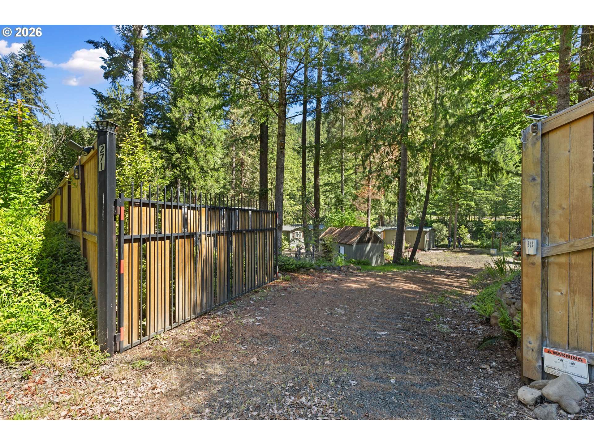271 ANITA LN, Glide, OR 97443